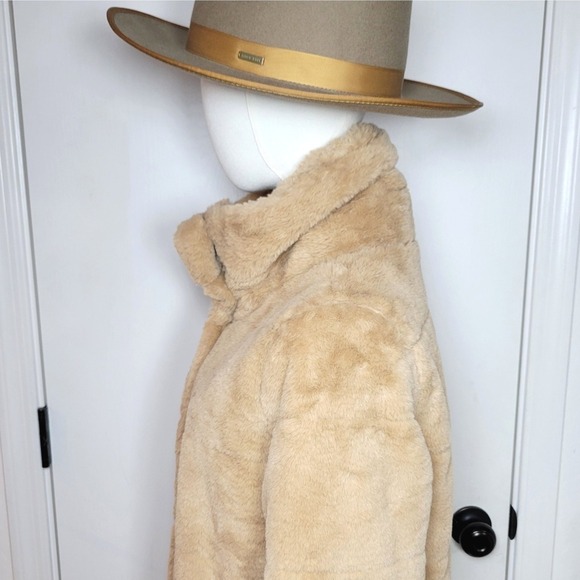 NVLT Faux Fur Teddy Button Coat Size Small Fall Jacket Chic Old Money - Picture 13 of 16